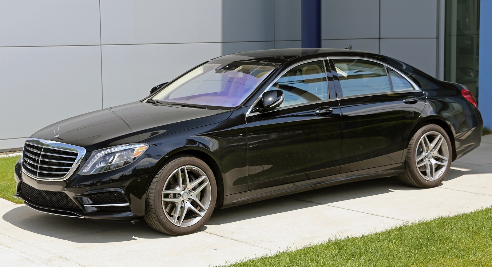 20150306_mercedes_benz_s550_lwb_black_us